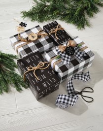 From Santa with Love Jumbo Reversible Roll Wrap (Rollo de papel de regalo jumbo reversible (de Santa con amor)  — view details